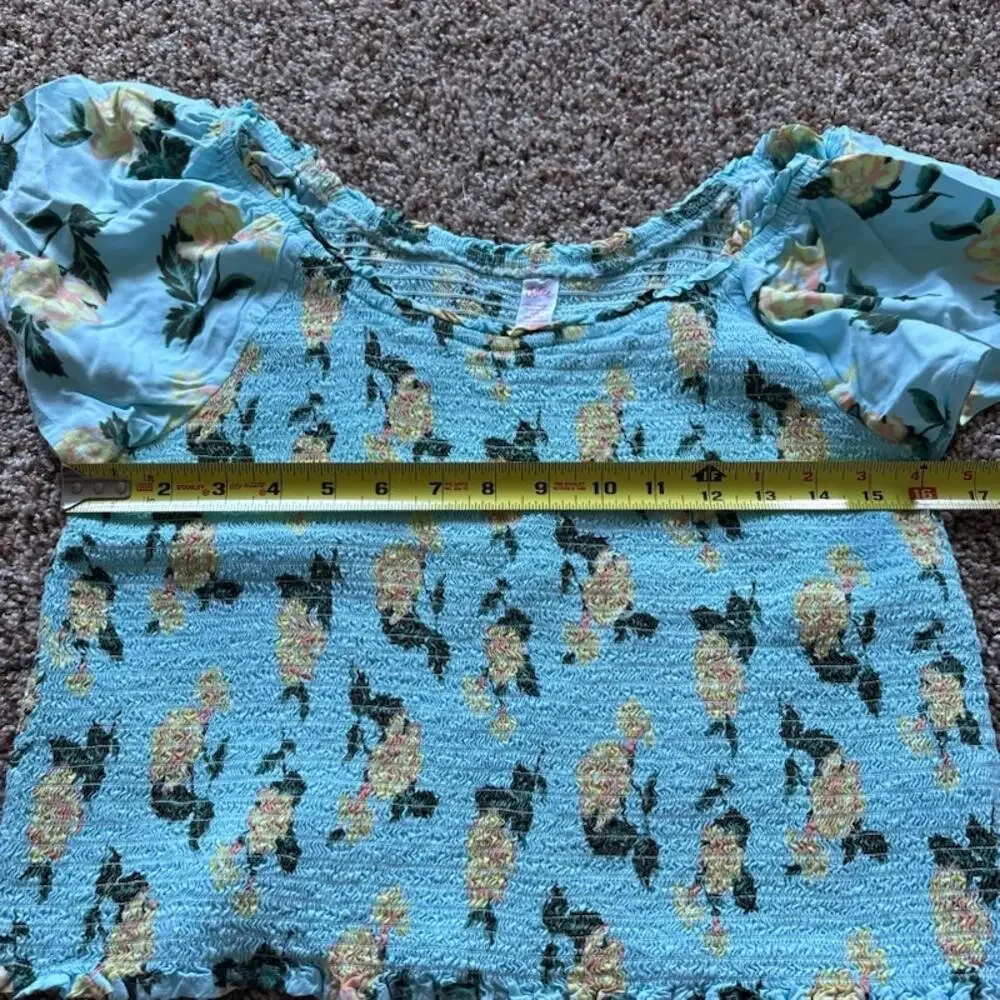 Justice Girls Short Sleeve Top sz 20 Plus Blue with Yellow Flowers